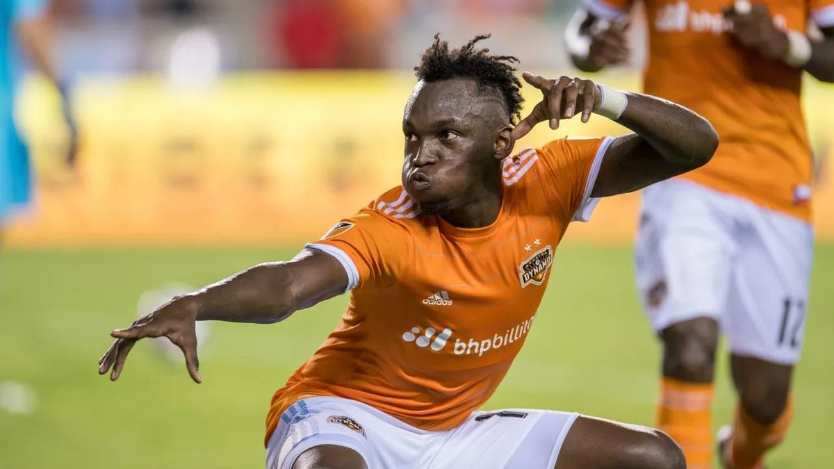 Rumor: Alberth Elis Rejects Revolution Post feature image