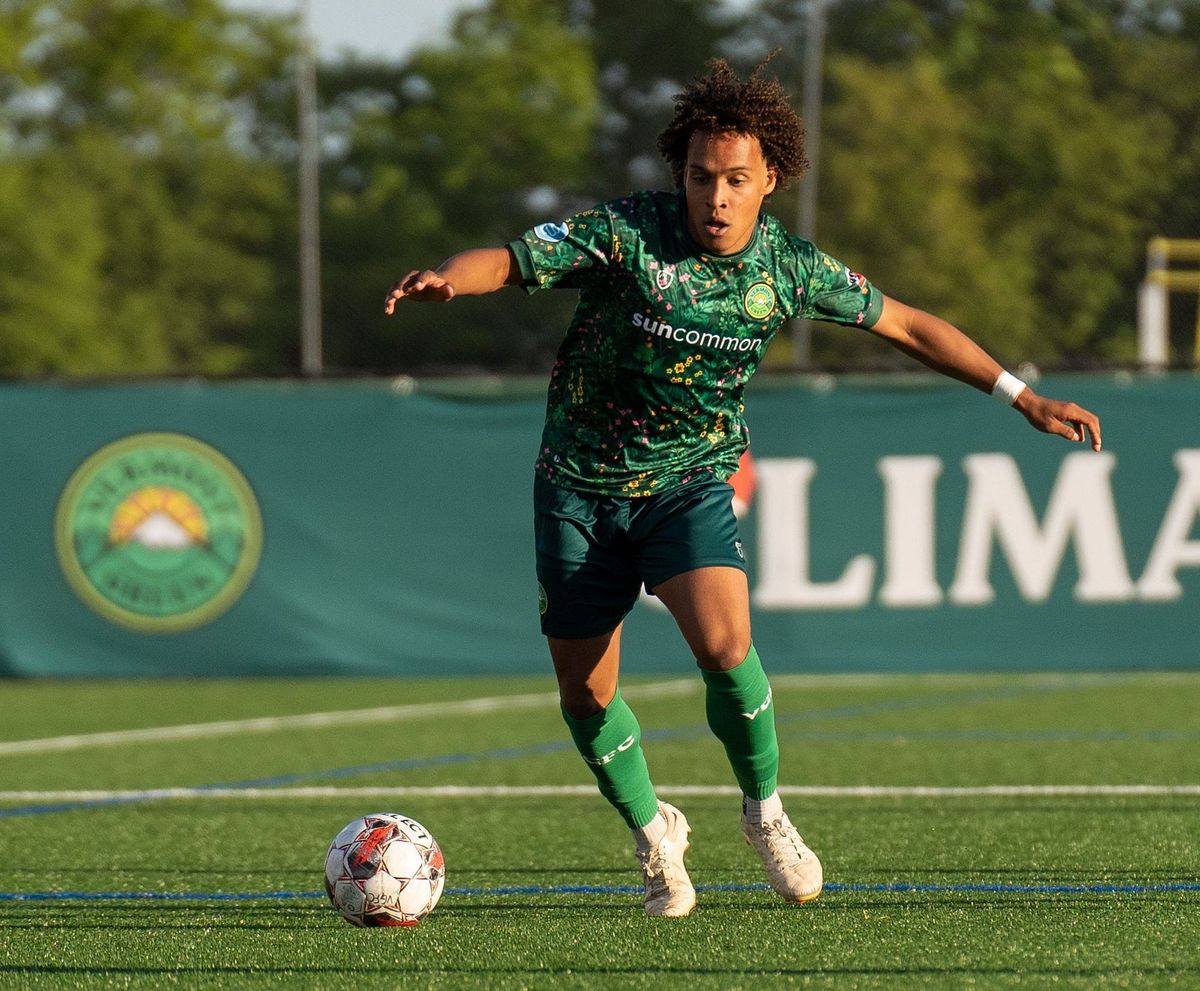 Zach Zengue Selected By Columbus Crew in 2024 MLS SuperDraft Post feature image