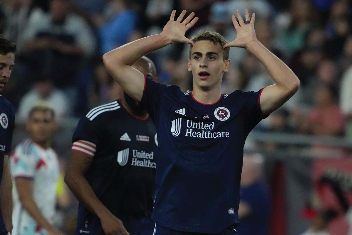 Noel Buck Talks About Prom and Graduation Post feature image