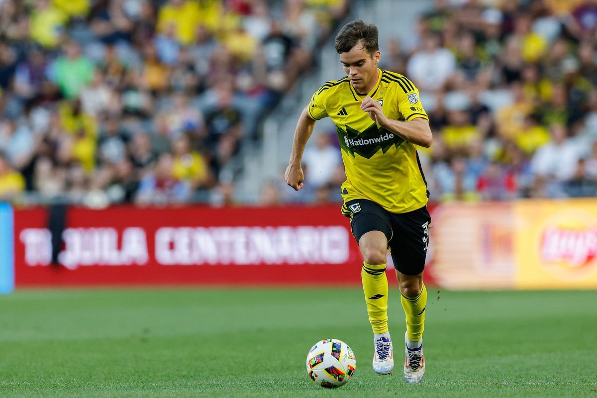 Will Sands Providing Vital Coverage at Left Back Post feature image