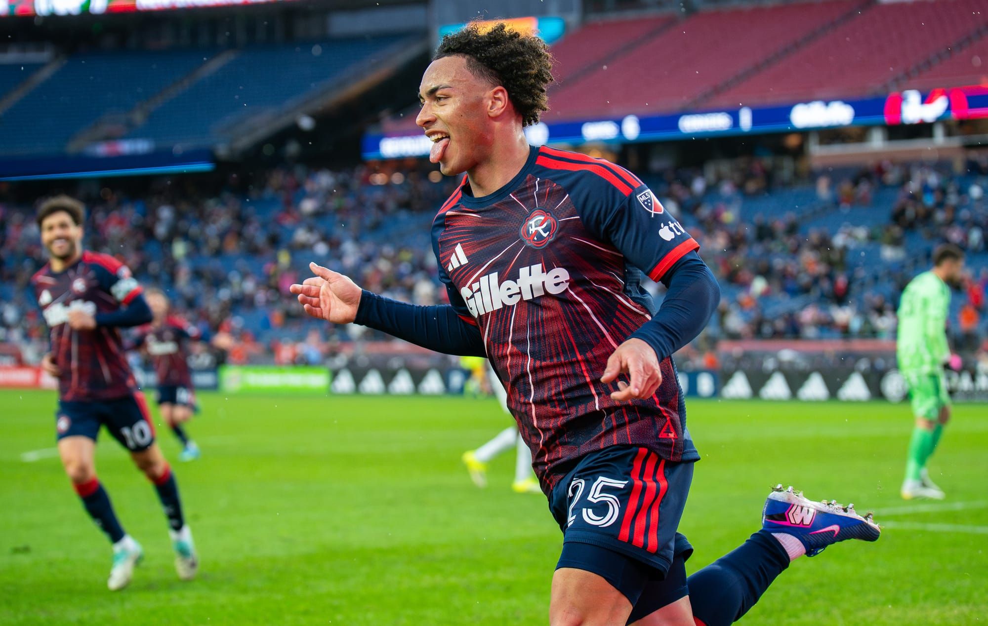 Photo Gallery: New England Revolution vs CF Montreal Post image