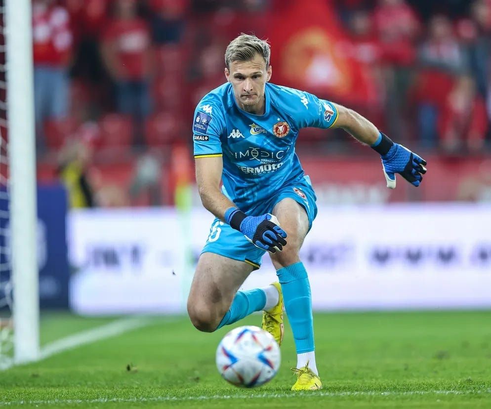 Report: Revolution Set to Acquire Henrich Ravas Post image