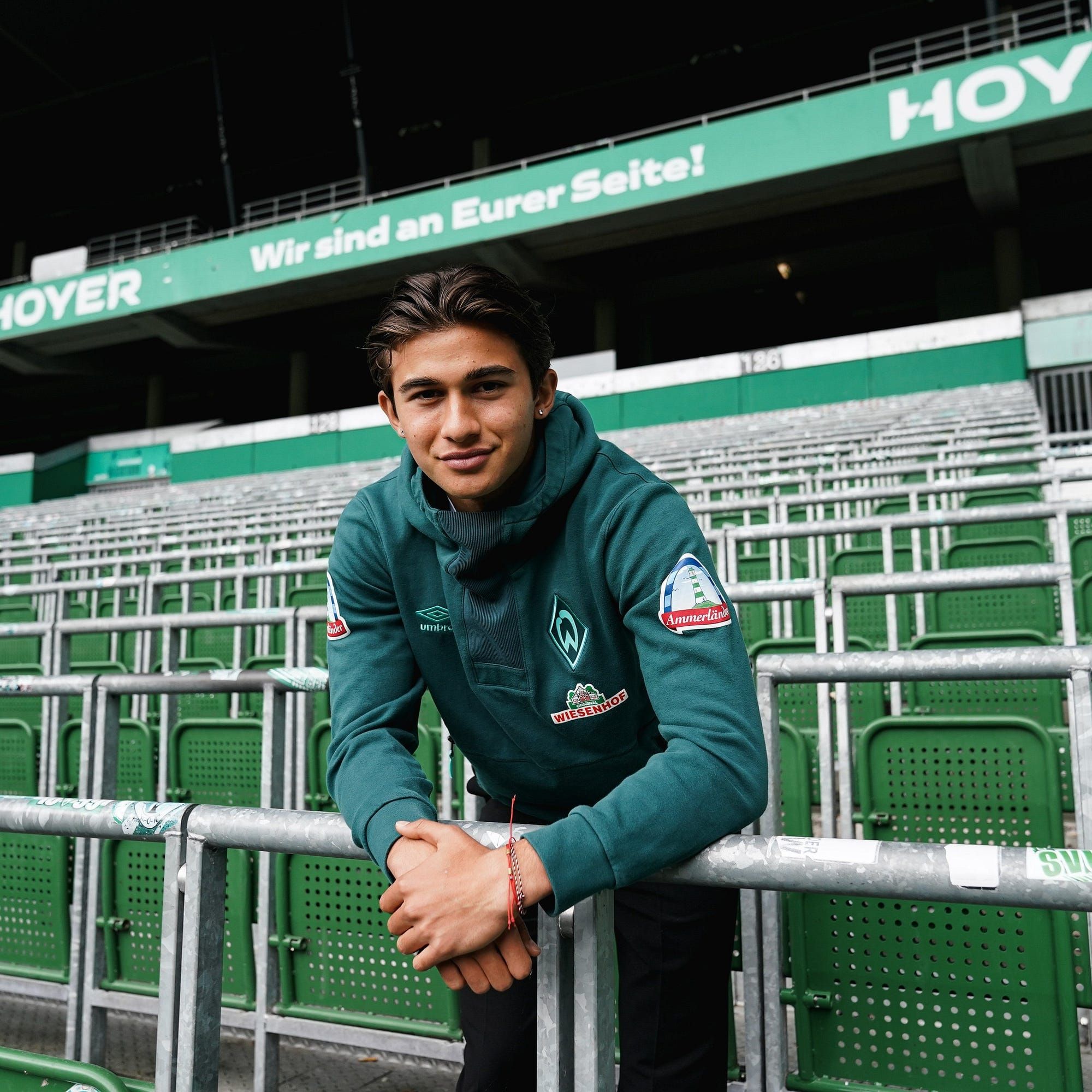 Revolution Sign SV Werder Bremen Defender Ethan Kohler Post image