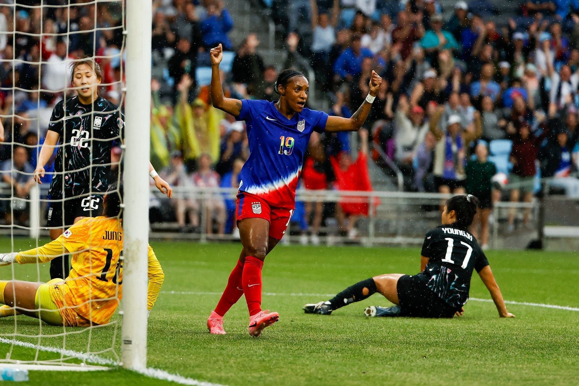 USWNT Recap: Crystal Dunn Breaks Goalscoring Drought Post image
