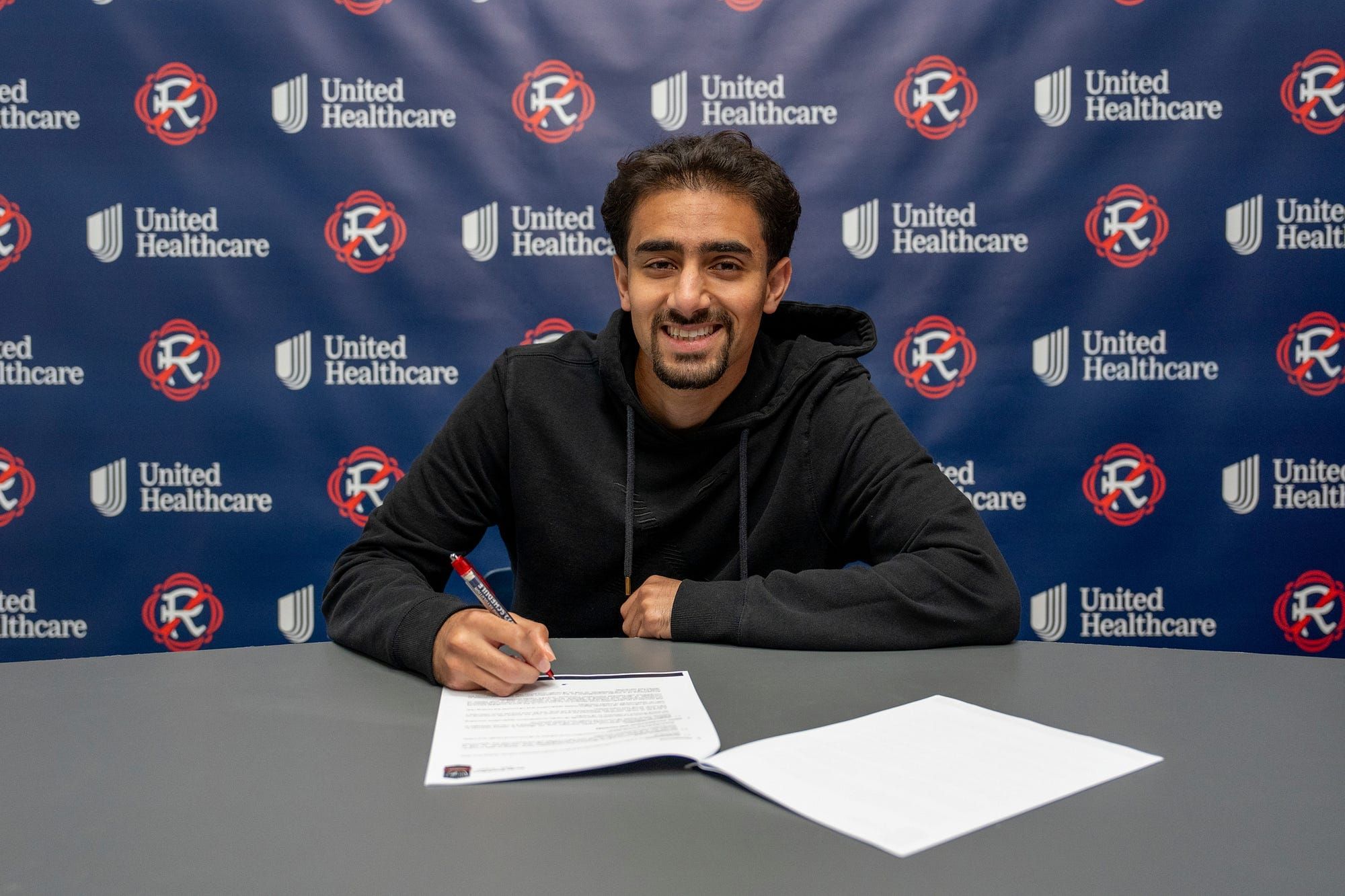 Revolution II Sign Defender Moshtaba Al-Hasnawi Post image