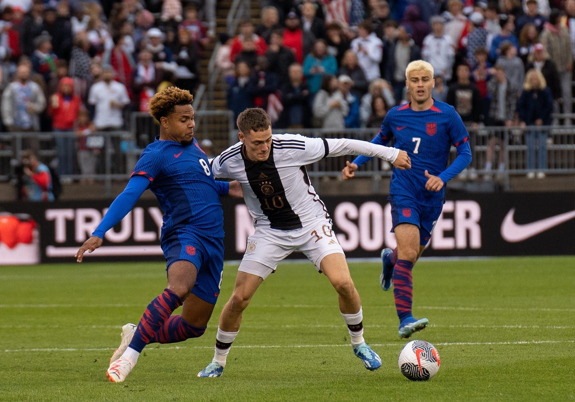 Transfer Rumor: USMNT Star Headed to English Premier League Post image