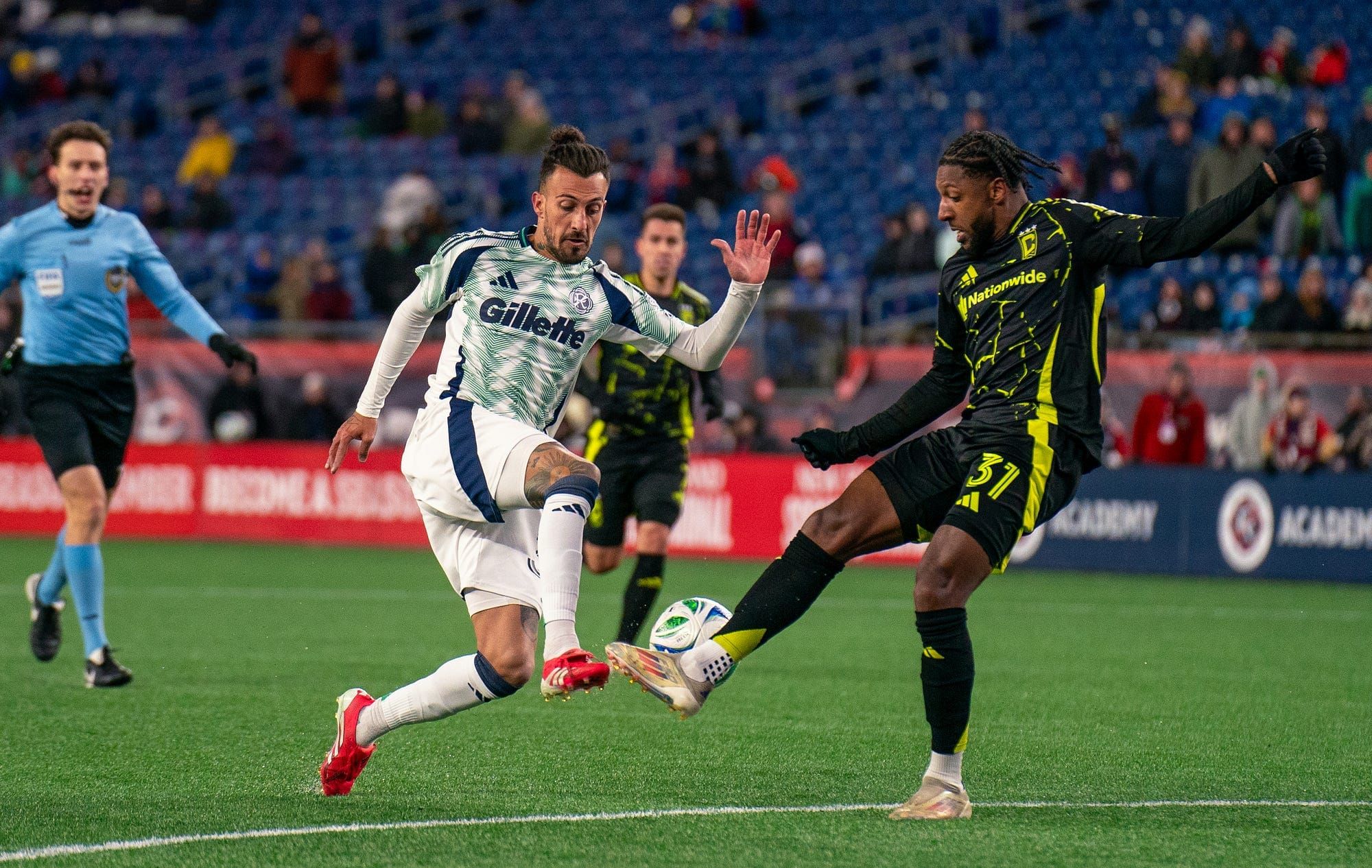 Revolution Notebook: Final Third Drills, Maxi Urruti, and Set Pieces Post feature image
