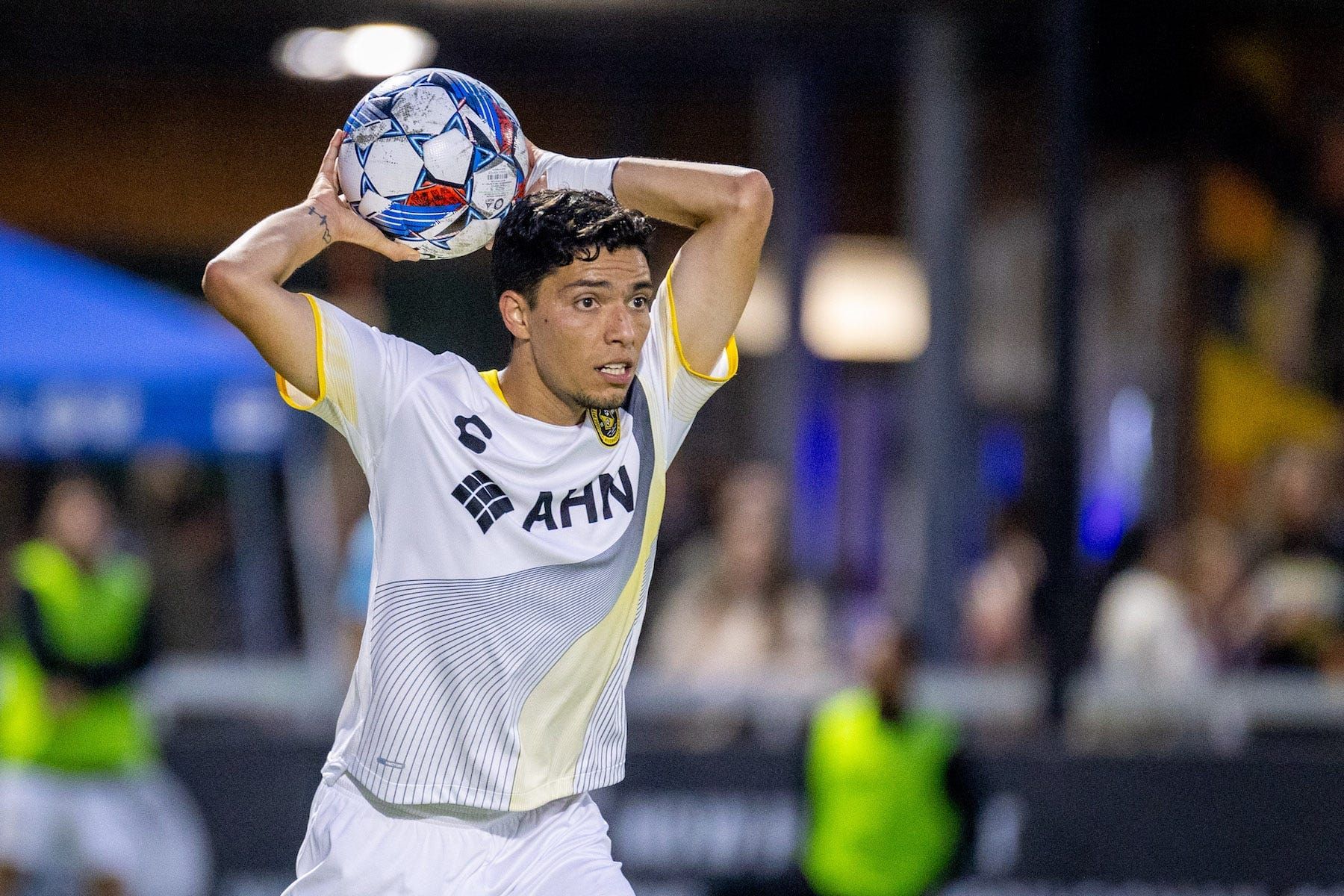 Dani Rovira Returns to New England  Post feature image