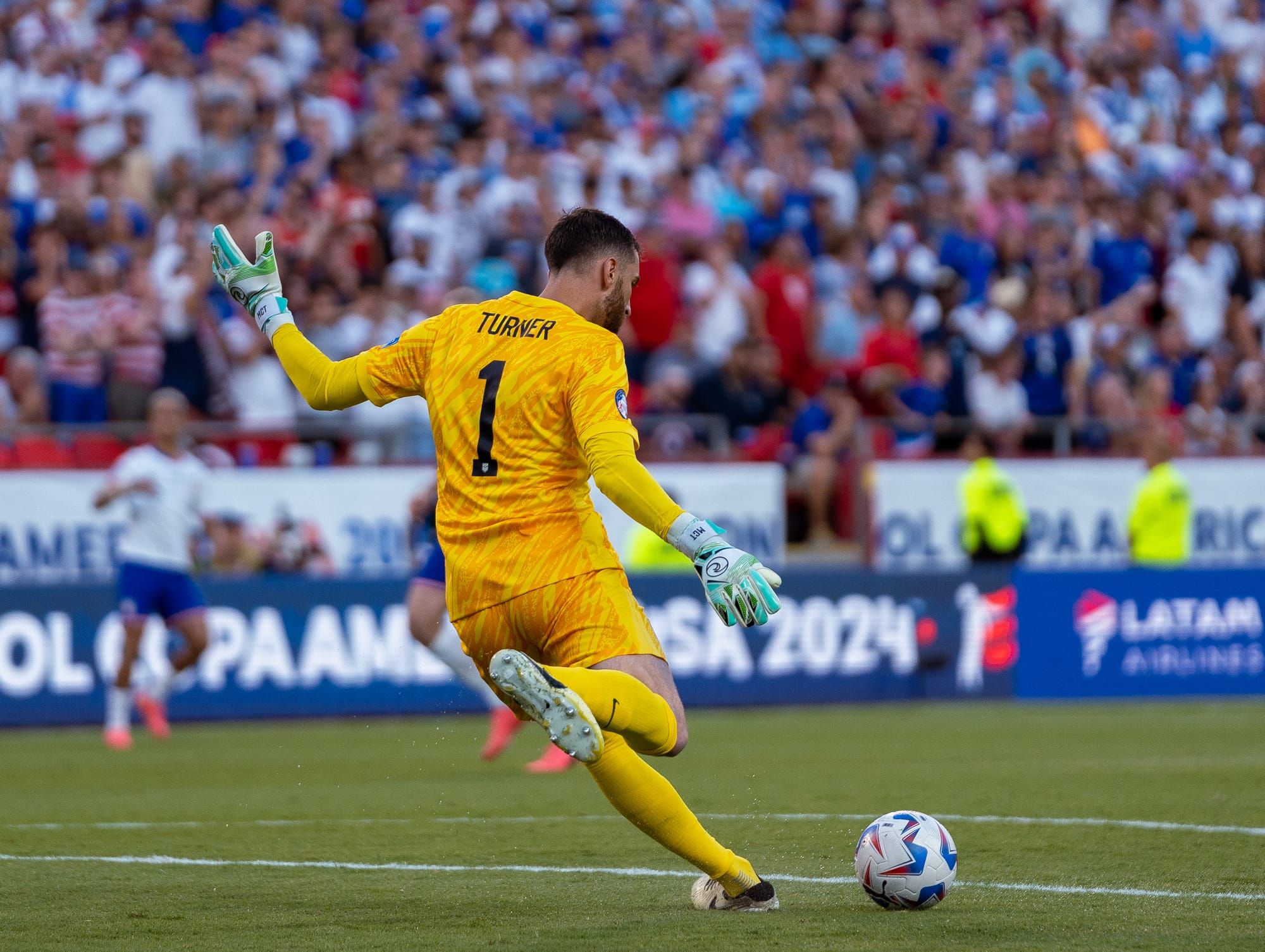 Matt Turner Called Up to USMNT's Final Pre-World Cup Roster Post image