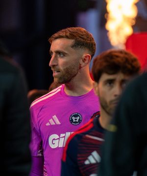 New England Revolution vs Columbus Crew: 3 Stats Post feature image