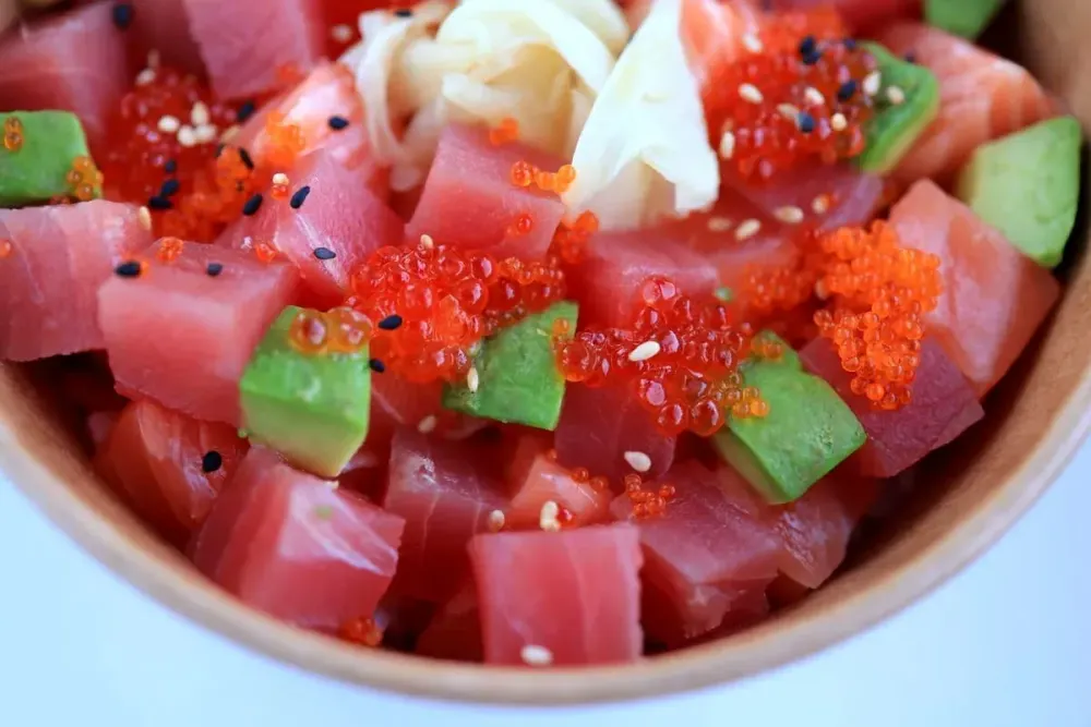 Hawaiian Poke Bowl With Coconut Oil and Sesame