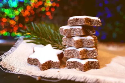 German Lebkuchen — Spiced Christmas Biscuits in Butter