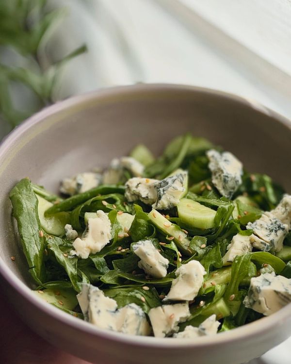 Salată cu rucola și Dorblu