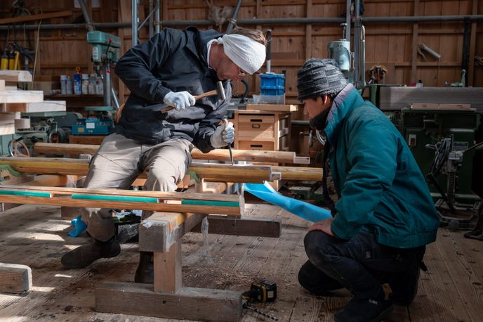 Cutting mortises in natural round hinoki posts