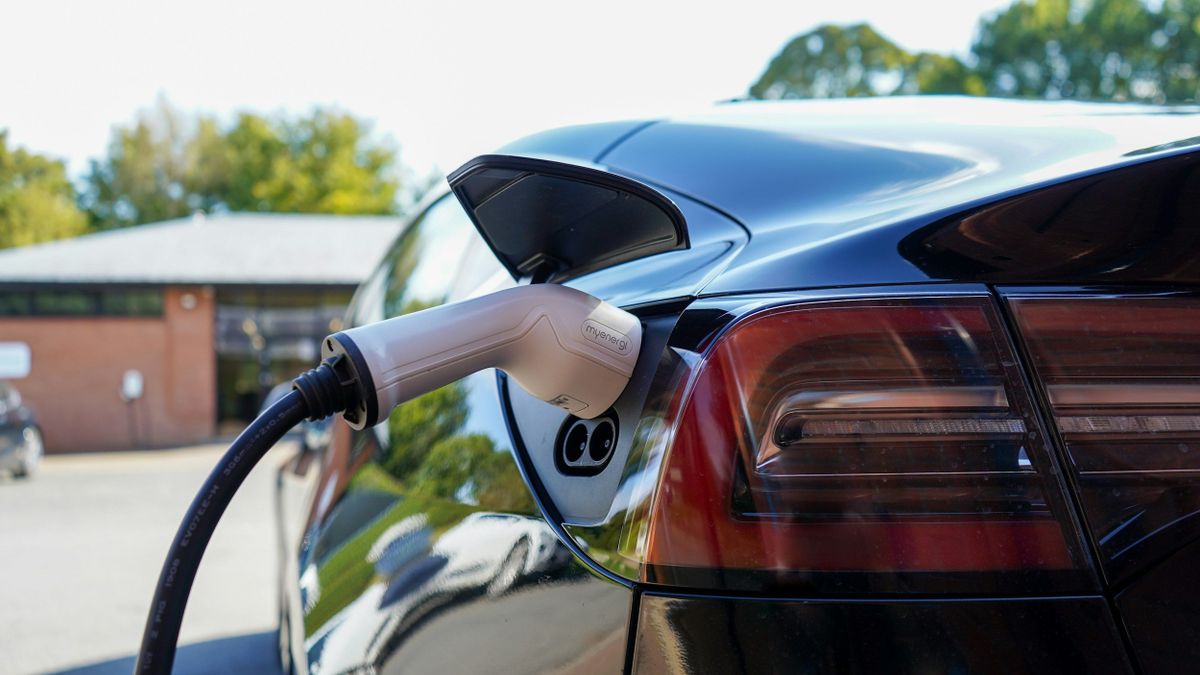 Ohio among 8 states receiving $1.7 billion in grants for EV manufacturing