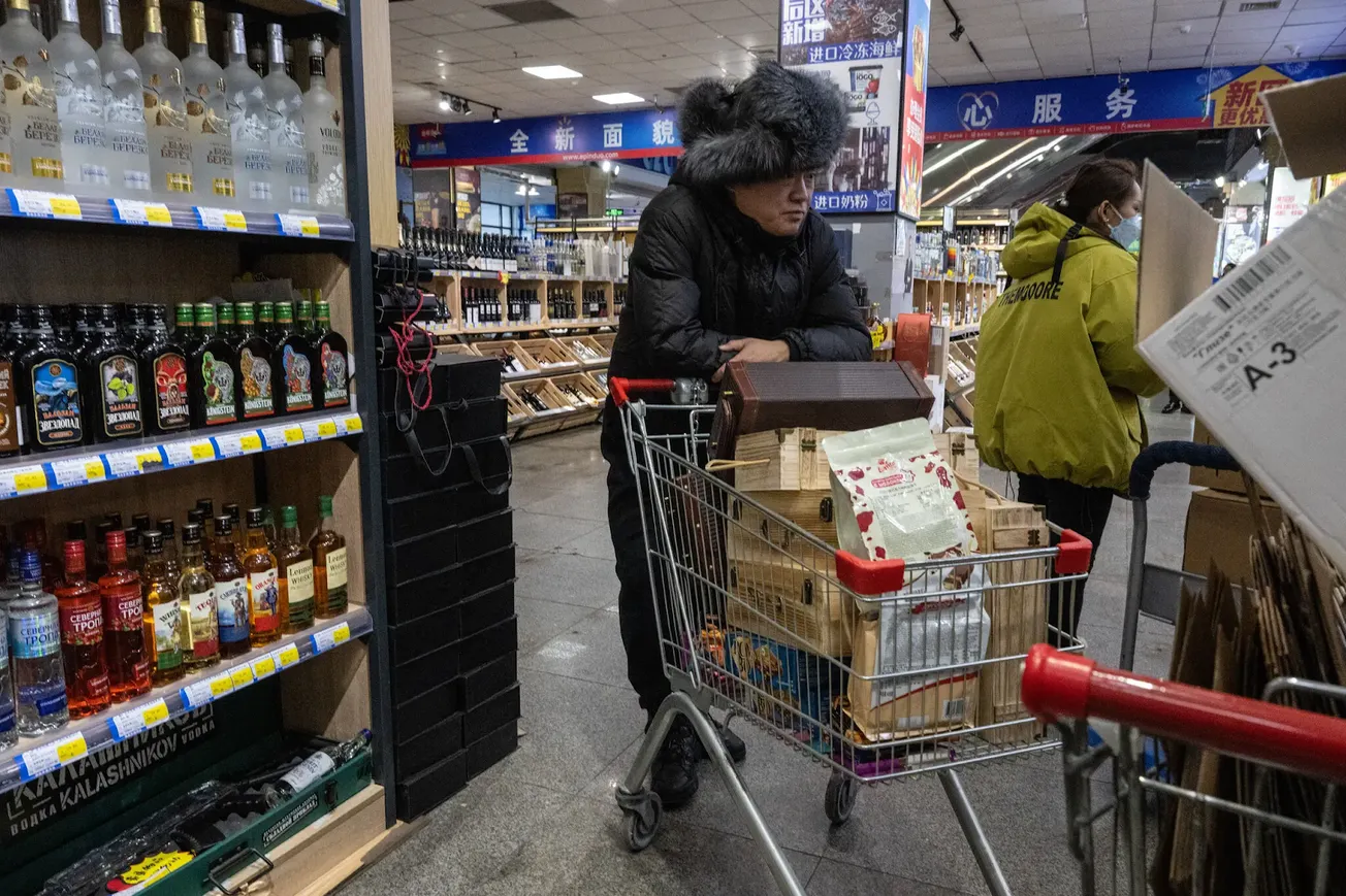 Russia is a Prostitute State. Its Biggest Customer is China.