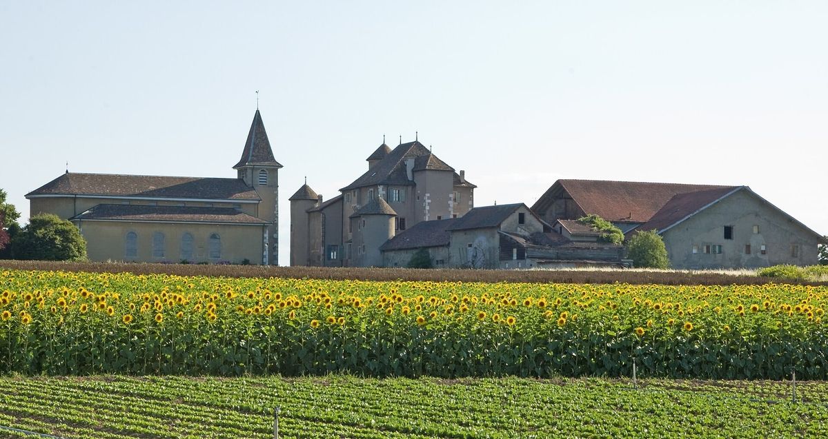Kirche und ehemalige Komturei von Compesières