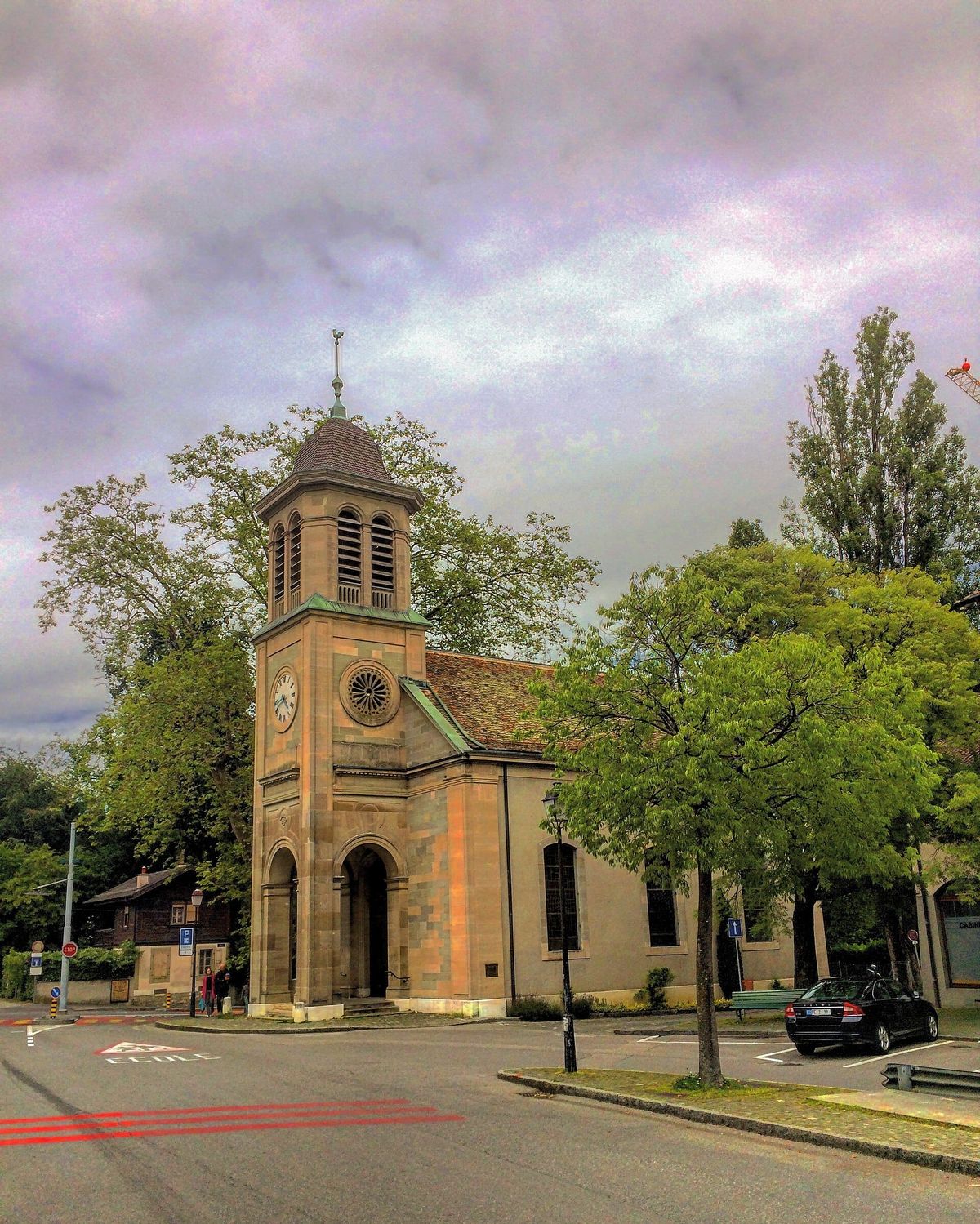 Kirche im alten Dorfkern von Petit-Saconnex