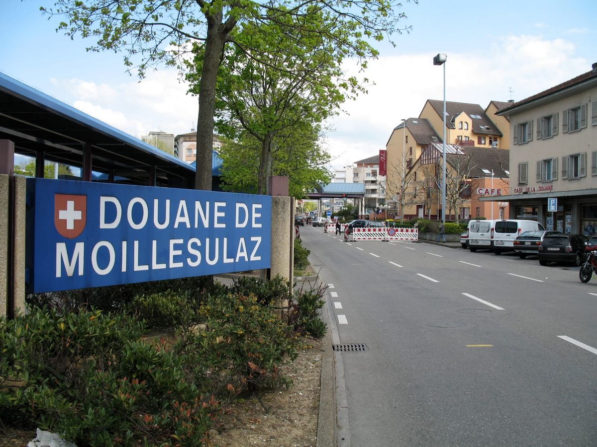 Grenzübergang Moillesulaz in Thônex im Jahr 2008