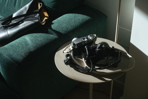 【特別割引あり】エッセンシャル カメラストラップ SUPPORTERS 限定先行販売