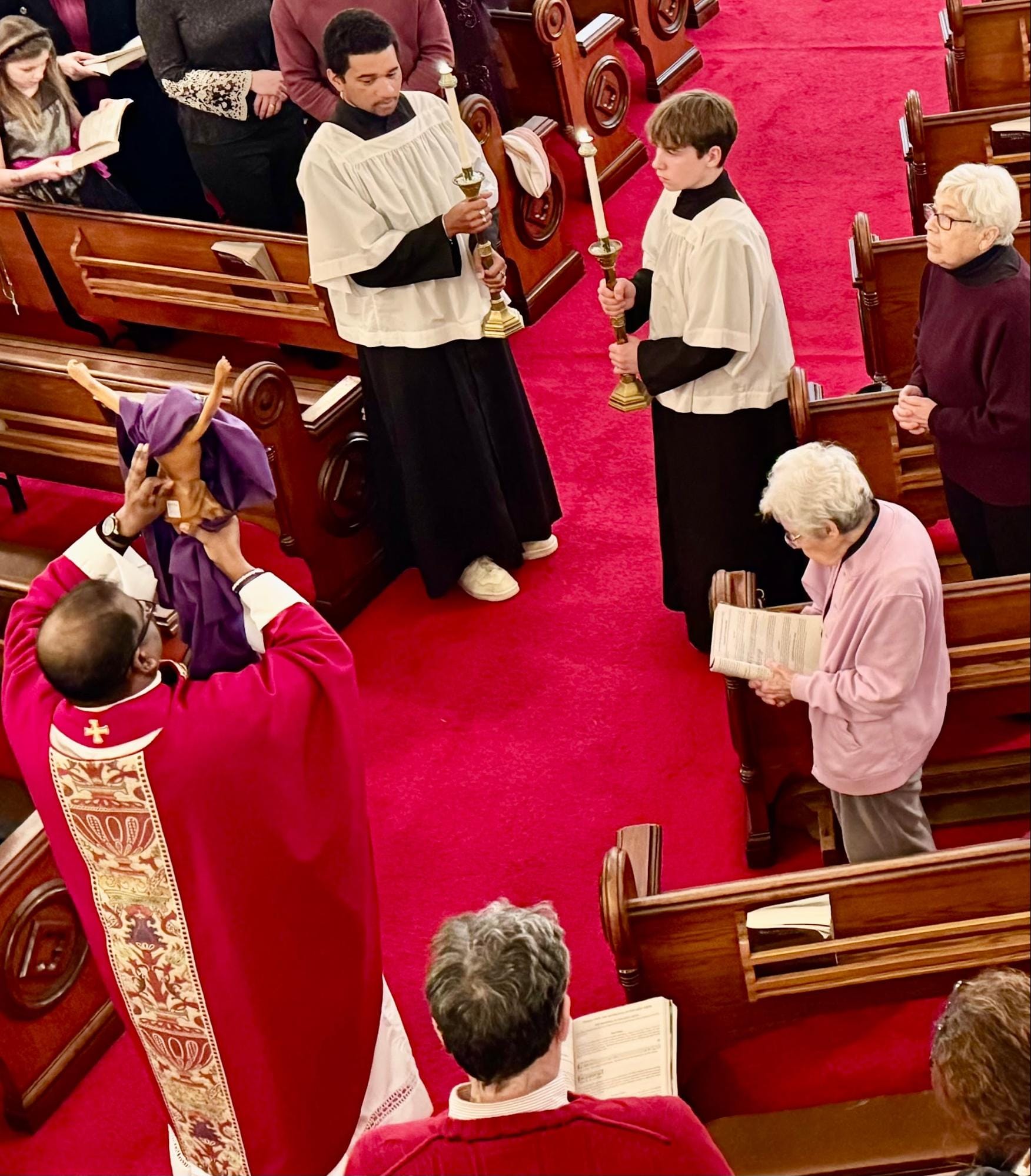 Area Christians Mark Holy Week with Good Friday, Vigil, Easter Services