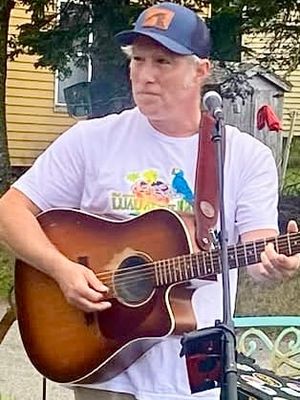 Peabody Library Holds End of Summer Celebration