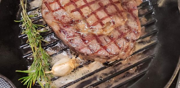 Steak in der Bratpfanne mit Gelinggarantie