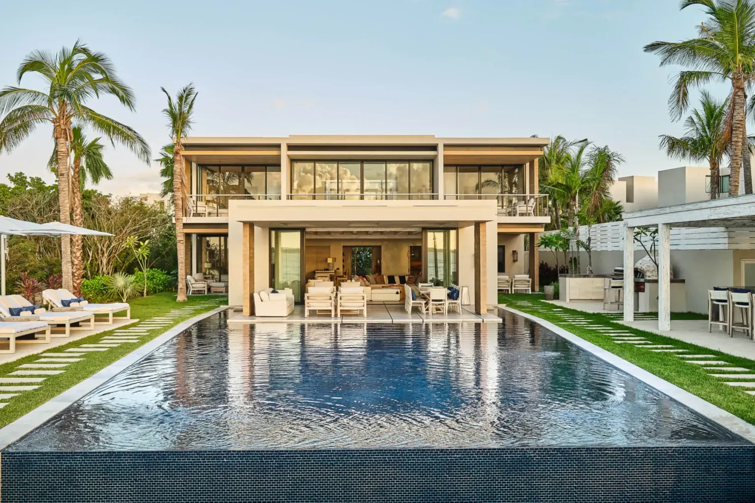 Susurros del Corazón Understands That Quiet Sells Better Than Gold Trim