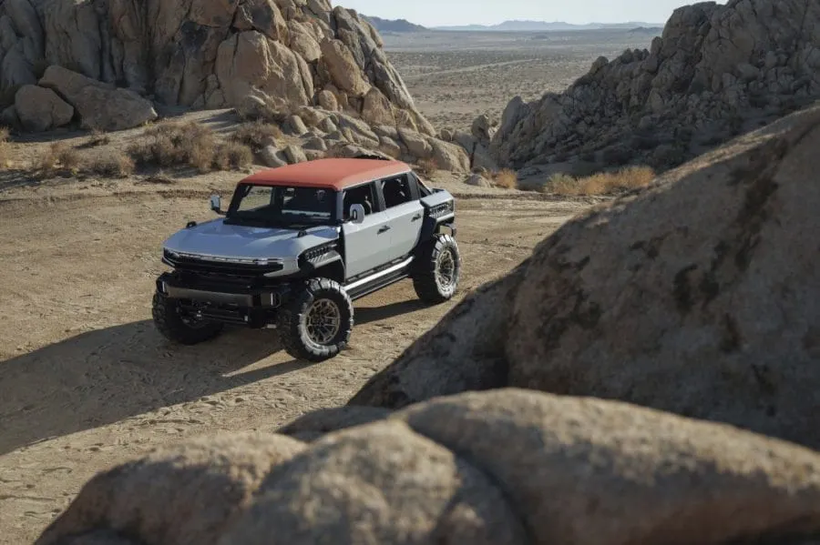 GMC HUMMER X: Built to Get Lost, Designed to Come Back