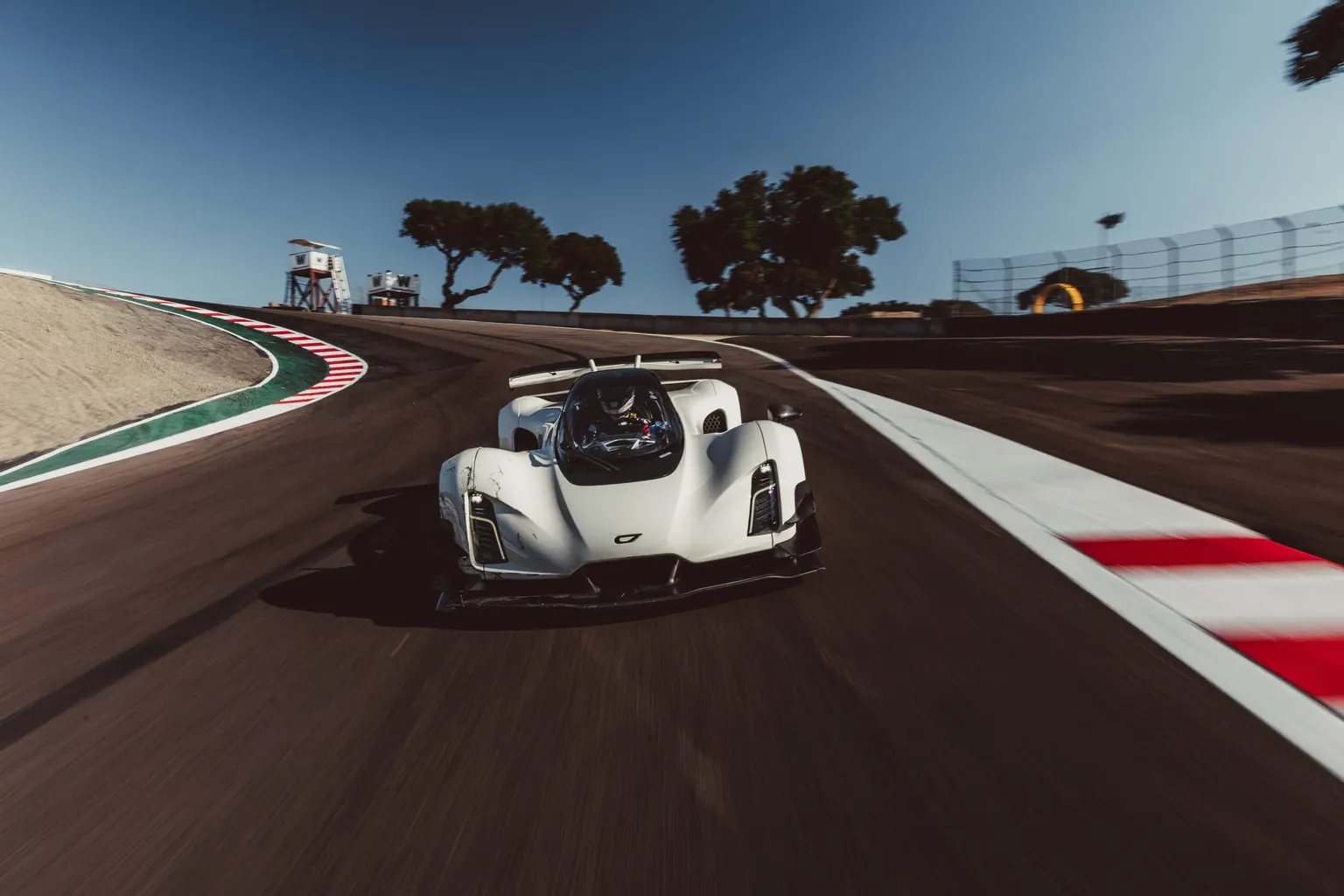 The Czinger 21C Is a Business Card Disguised as a Hypercar