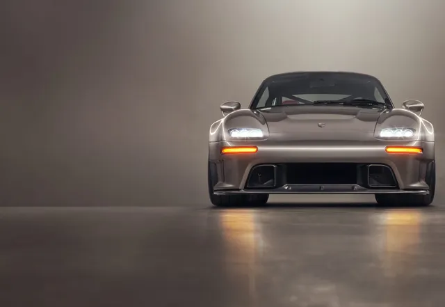 Gunther Werks F-26 Turns Air-Cooled Nostalgia Into a 1,000 HP Statement