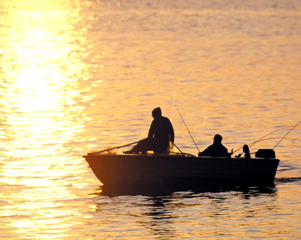 Safe holiday fun on the water Post feature image