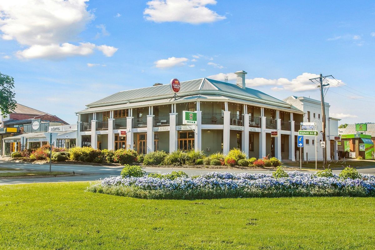 Mansfield Hotel: history, hospitality, flavour – you’ll find it here Post feature image
