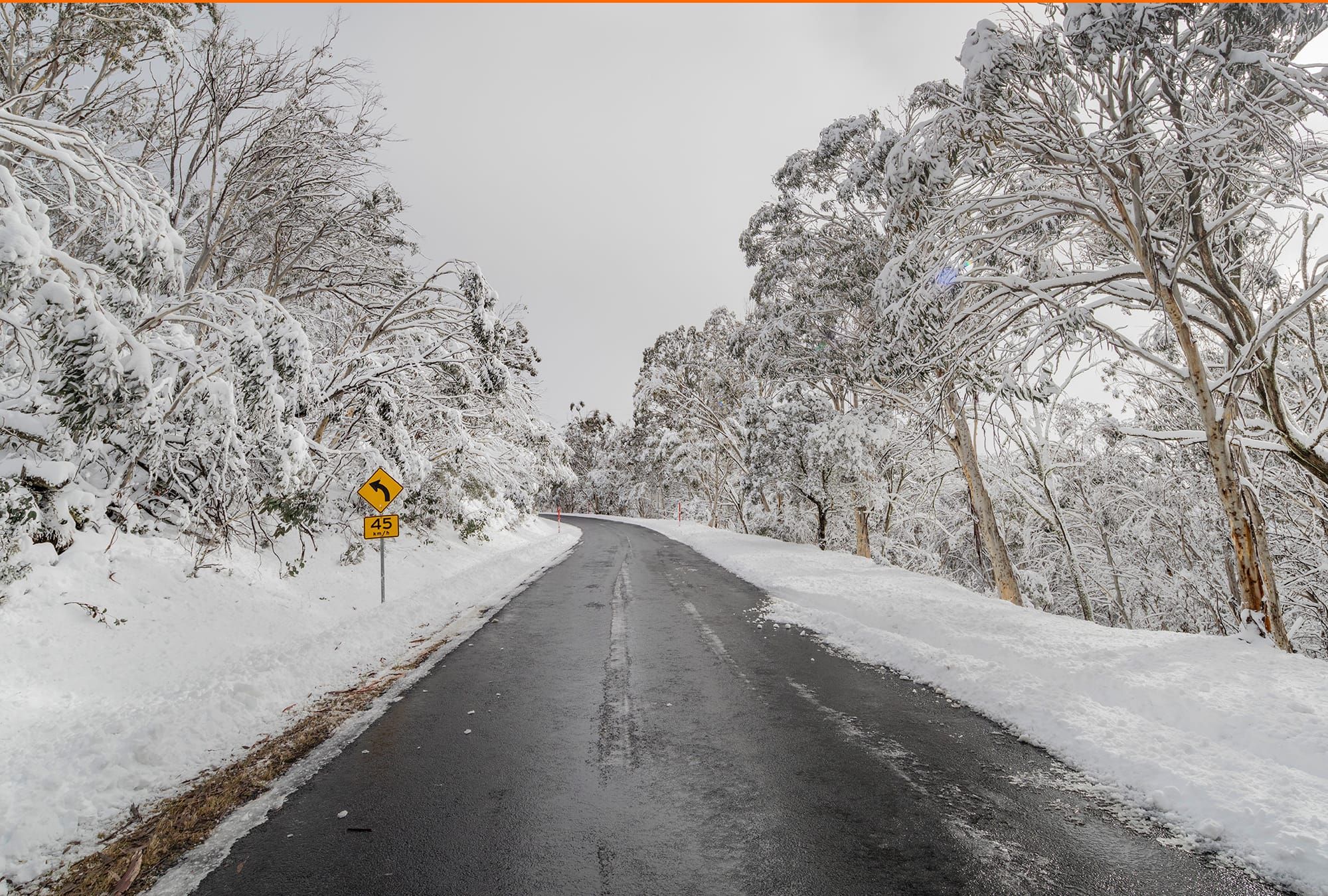 Heavy snowfalls result in Kosciuszko National Park early road closures Post image