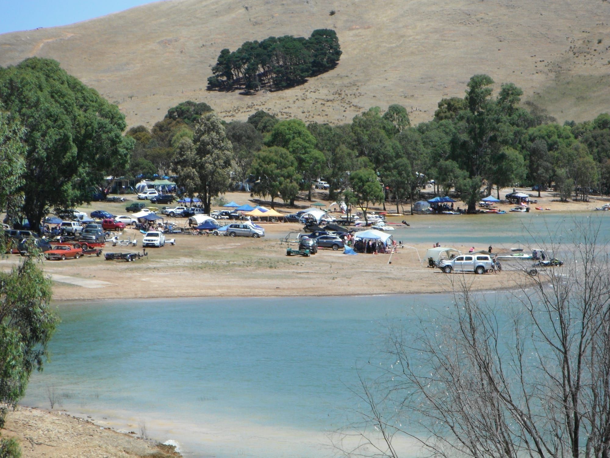 Lake Eildon open for spring activities Post image