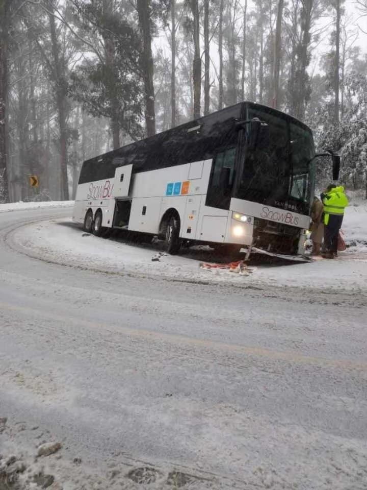 Snowy chaos on Mt Buller Road prompts call for safe driving practices Post feature image