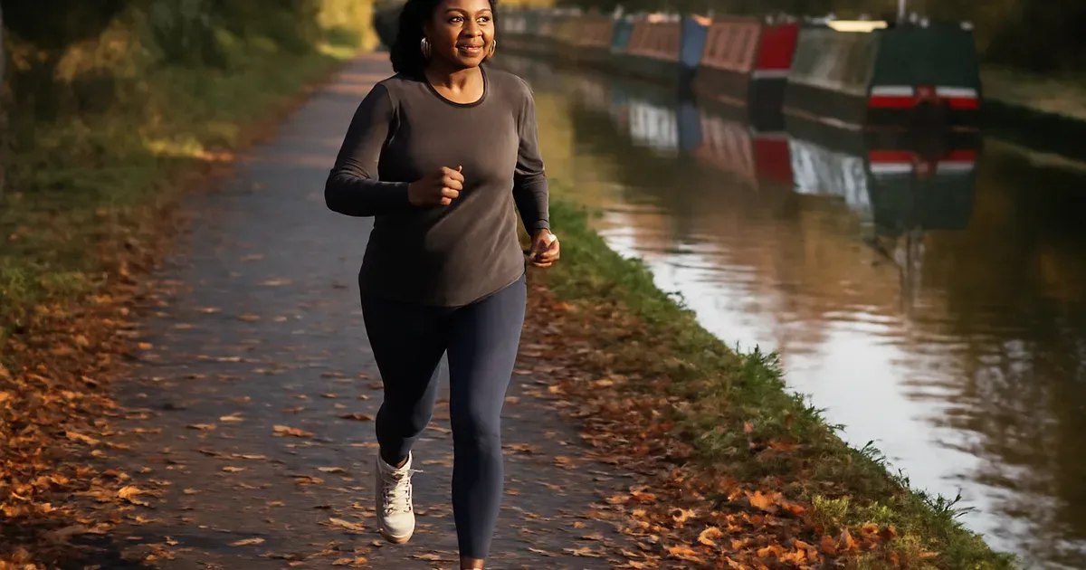 Woman jogging outdoors in the UK to boost natural GLP-1 levels and support gut health