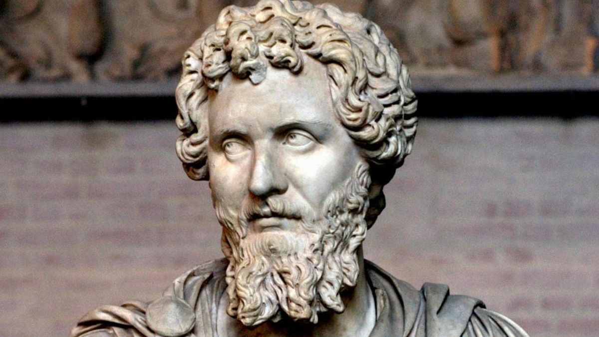 Busto di Marco Aurelio imperatore romano con citazione sulla gestione dei problemi