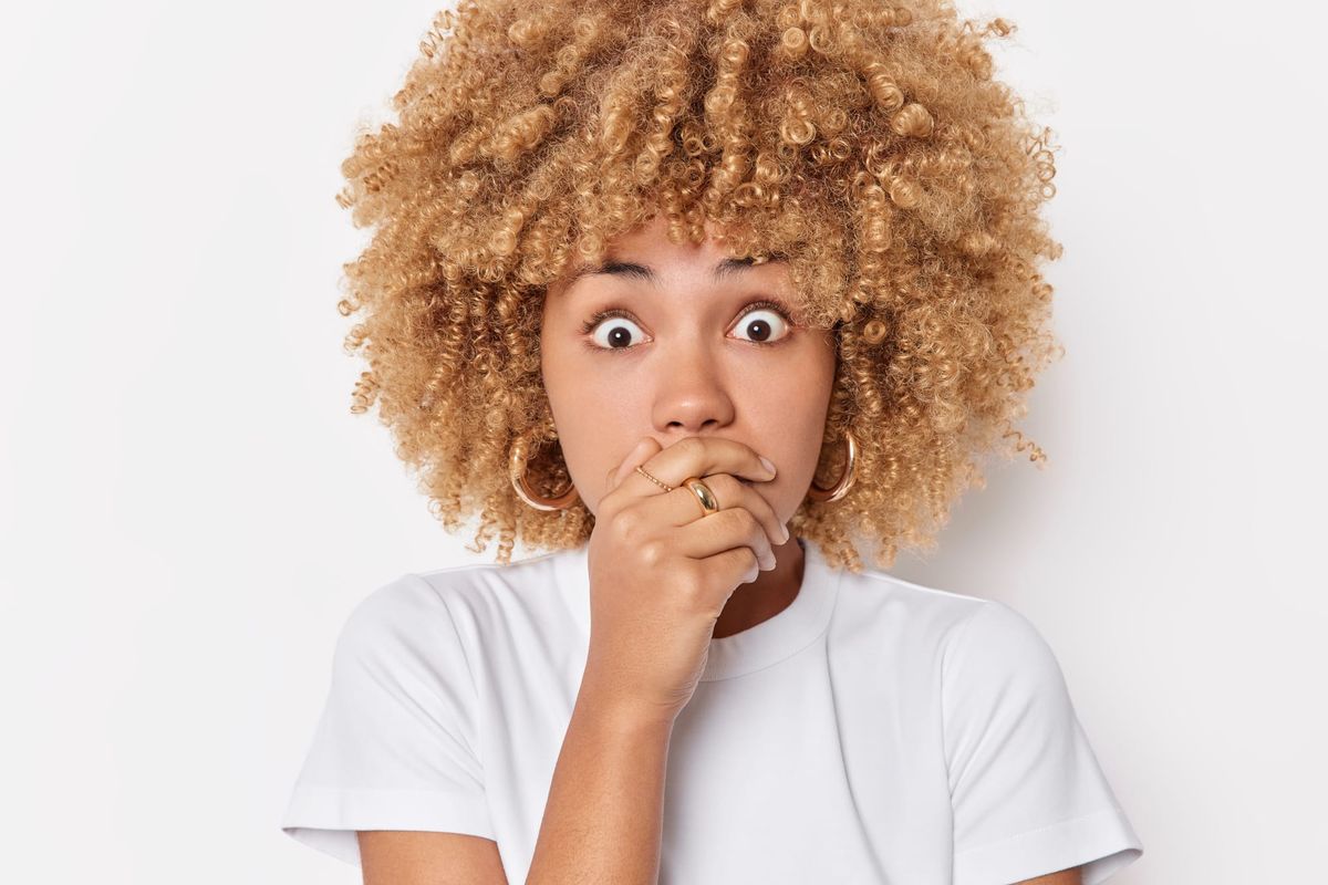 The "Scalp Odor" Mystery: Why Your Hair Smells Like the Gym (Even When You Haven't Been)