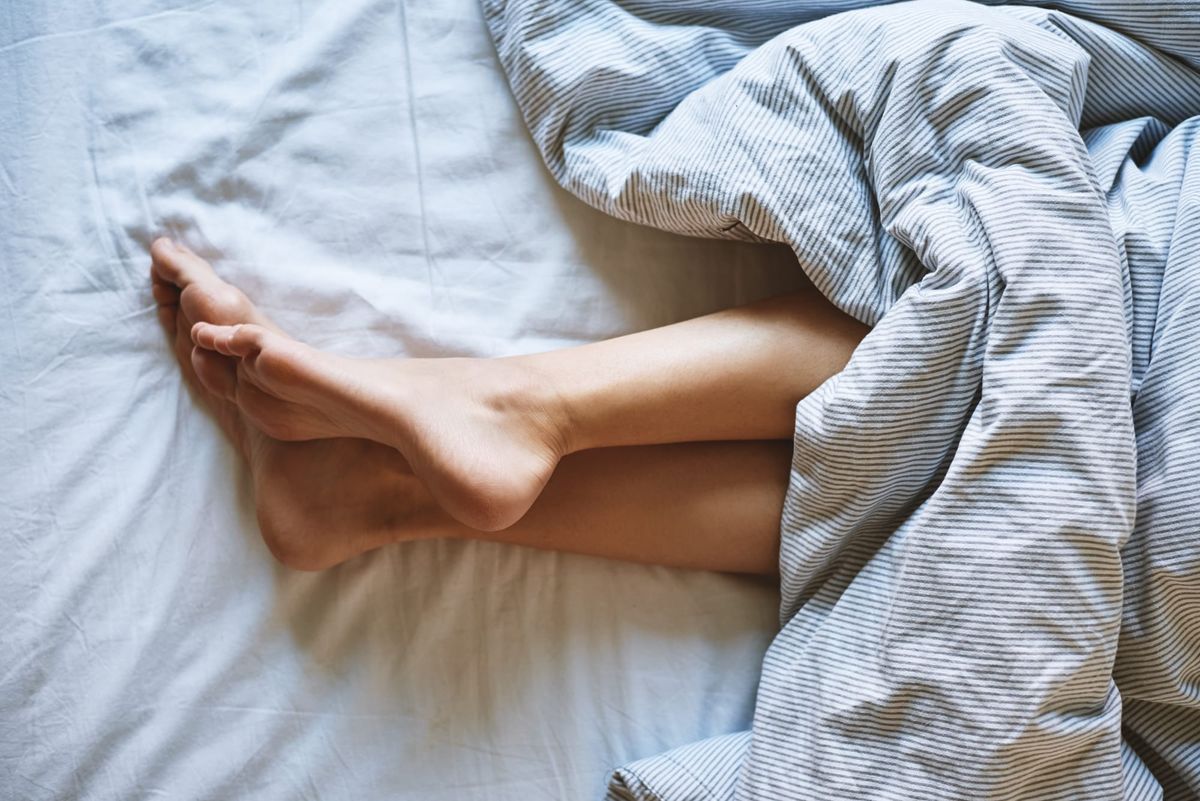 The Morning Temperature Test: What Your Cold Feet Reveal About Your Daily Shedding