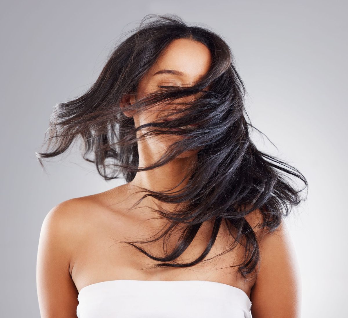 Limp and Lifeless: The Real Reason Clean Hair Loses Its Bounce by Midday