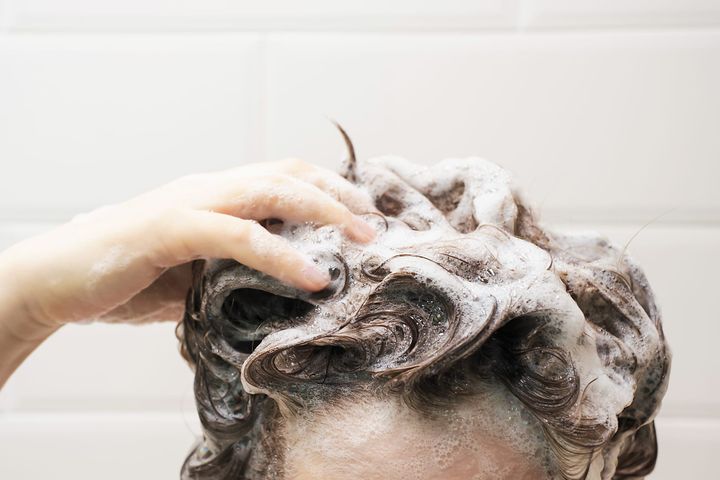 The "Squeaky Clean" Lie: Why Your Shampoo Routine is Actually Making Your Hair Greasier by 5 PM