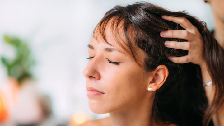 The Scalp Stagnation: Why Your Follicles Go Dormant (And How to Wake Them Up)