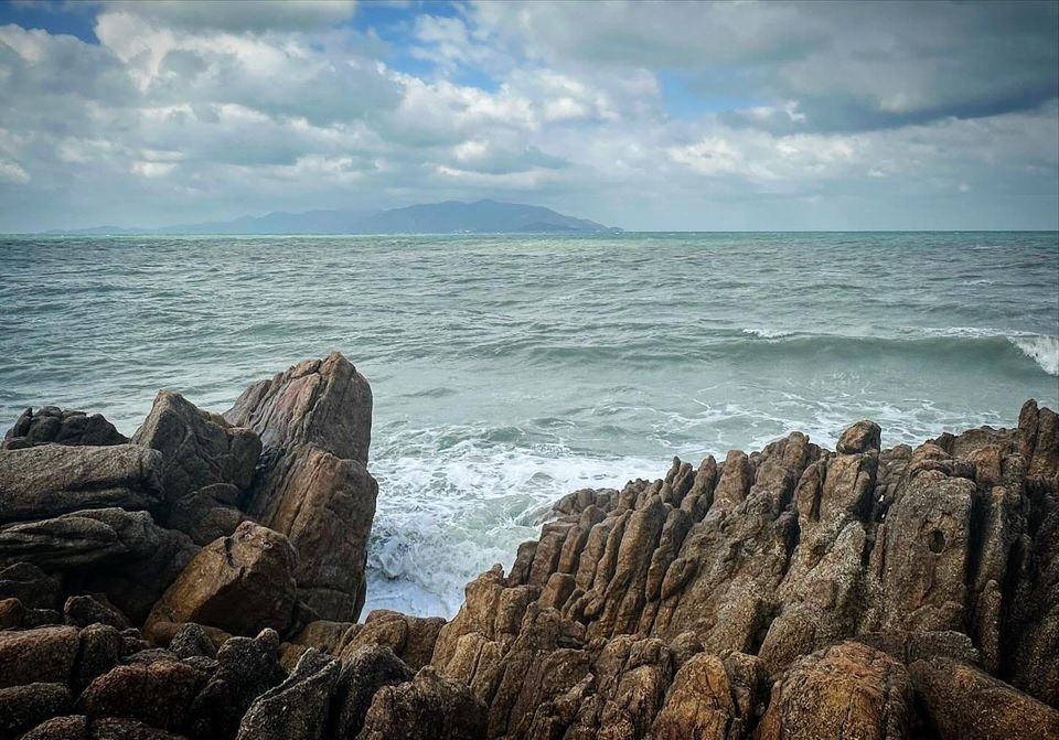 How to Predict Tides in Koh Phangan