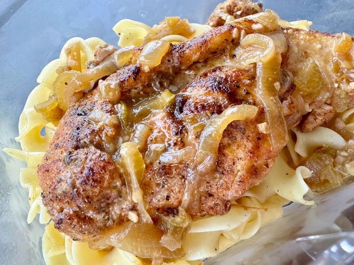 Slow Cooker Smothered Chicken