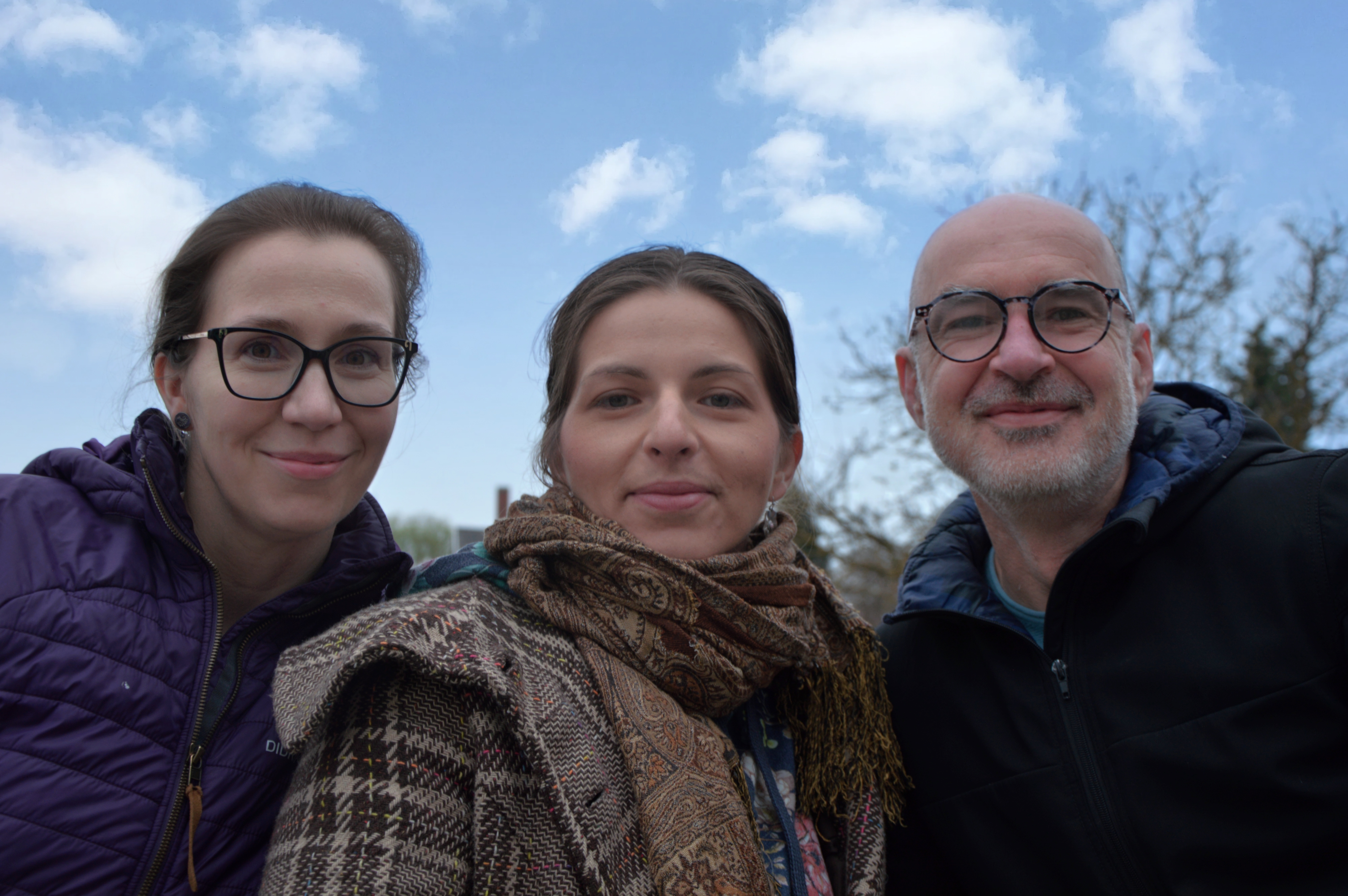 Az alapító csapat: Facskó Viktória,  Bartus Babett, Perecz Péter