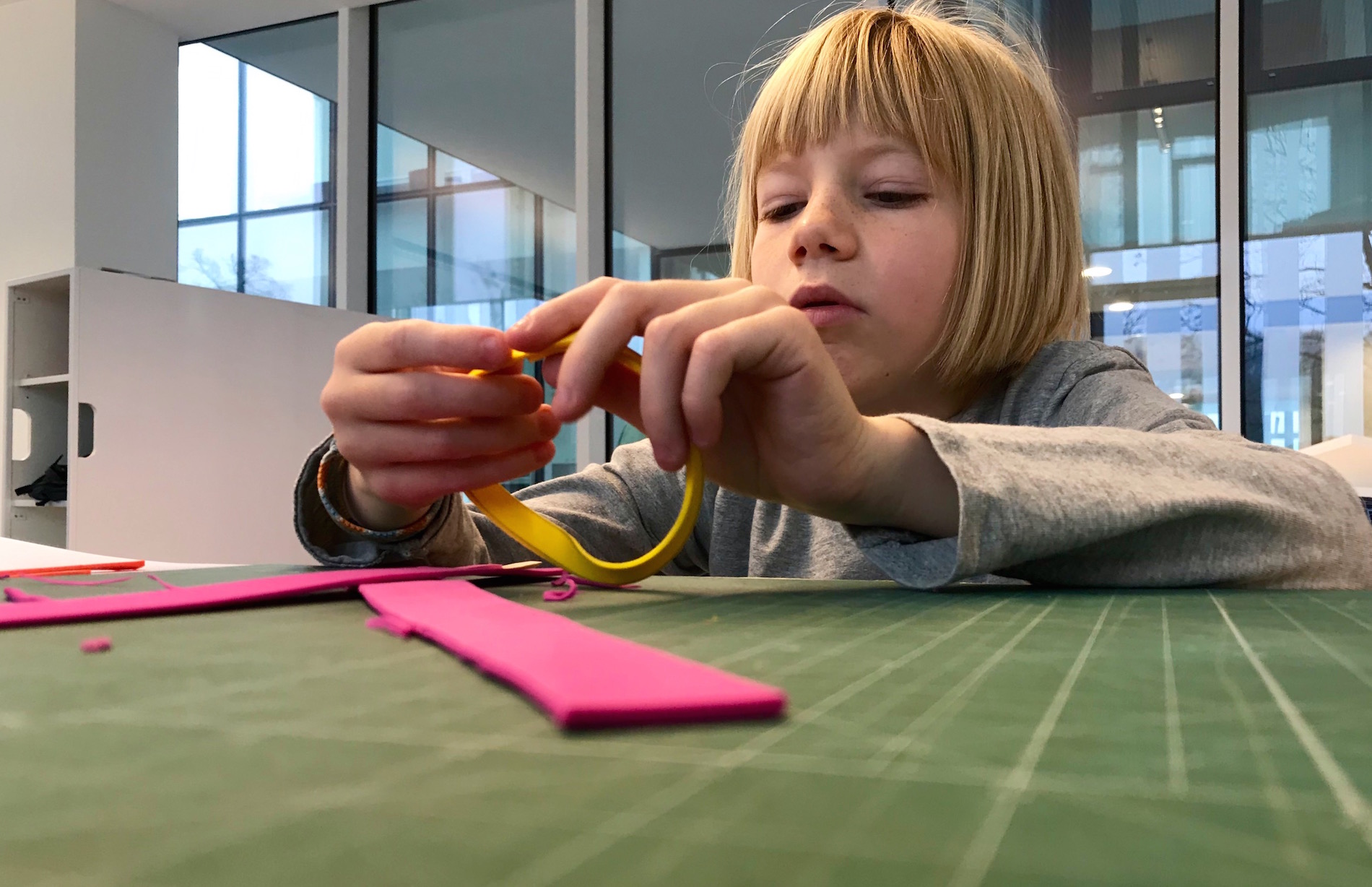 El kell sajátítani az anyaghasználatot, hogy aztán szárnyalhasson a képzelet.