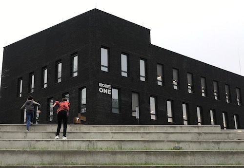 Ezt tanítani nem lehet, csak megtartani a gyerekekben