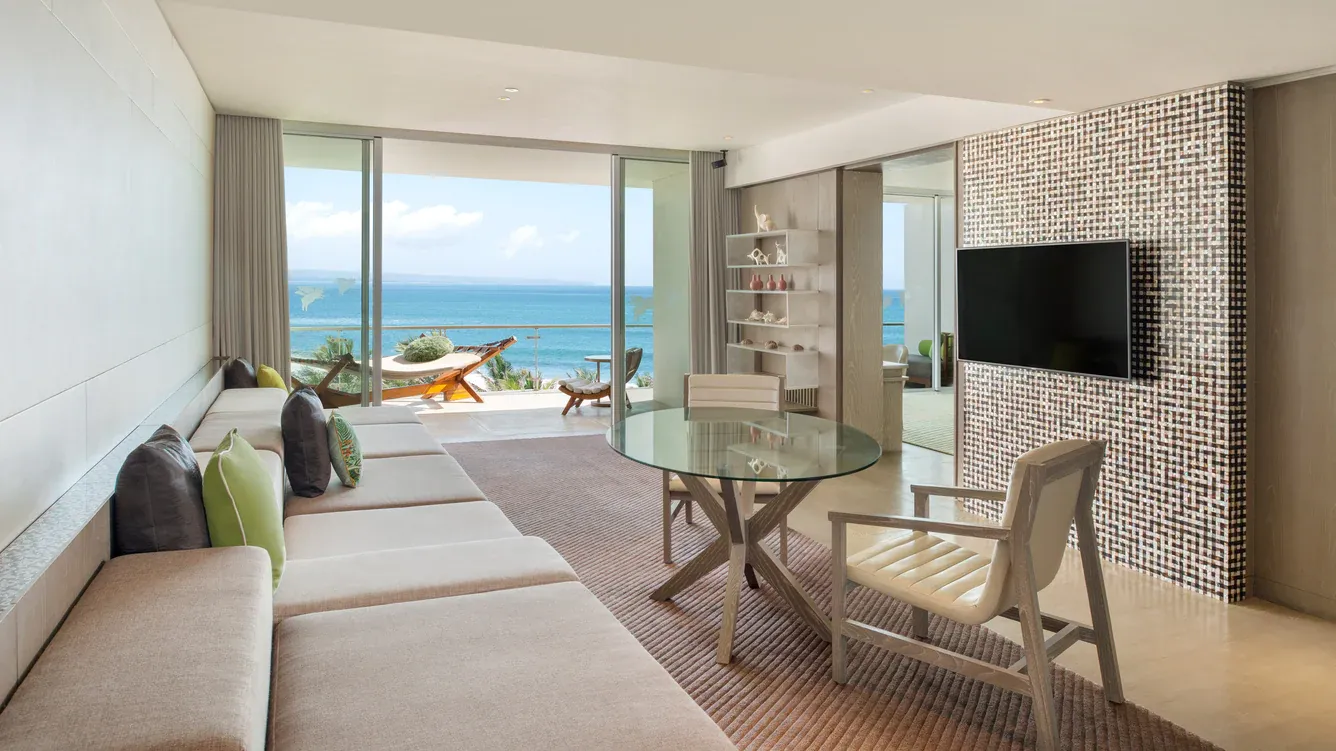 W Hotel Bali dekat pantai