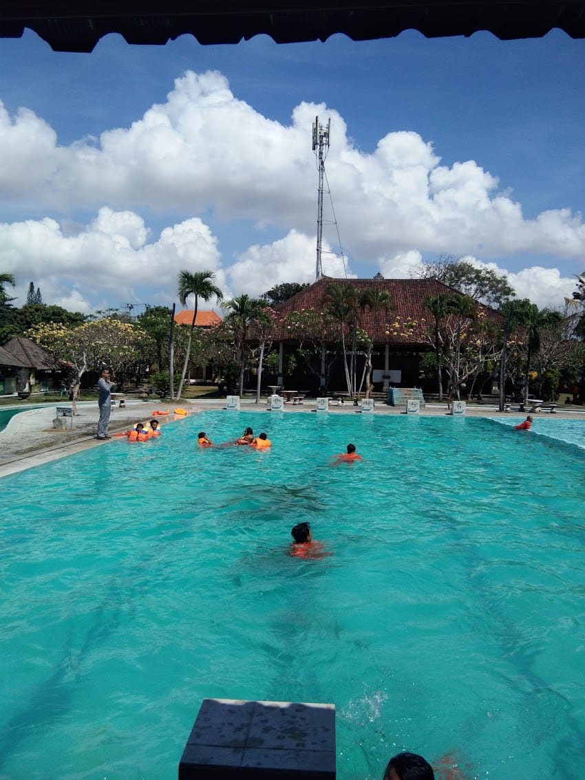 kolam renang tirta ayu denpasar
